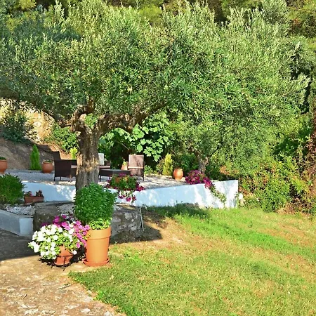 Philippos 1 Apartman *